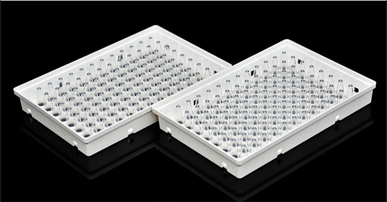 처분할 수 있는 PCR 소모품 0.1ml 96 잘 가득 차있는 치마를 입은 PCR 판